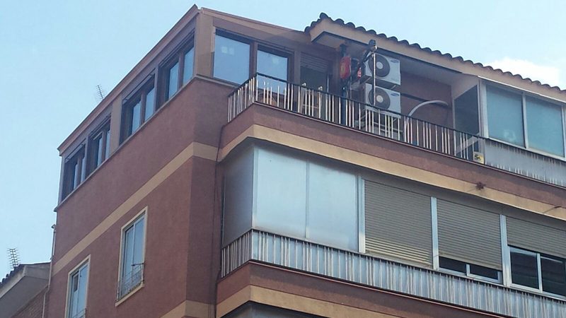 Reforma de ventanas de PVC en la calle Taconera, Madrid (foto 4)